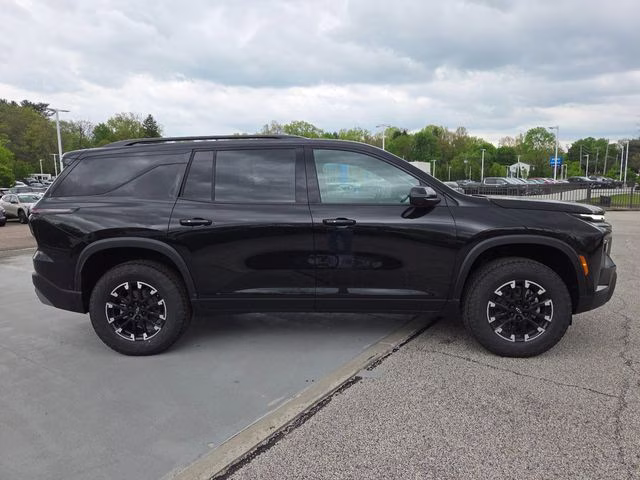 2026 Mosaic Black Metallic Chevrolet Traverse Z71 AWD SUV
