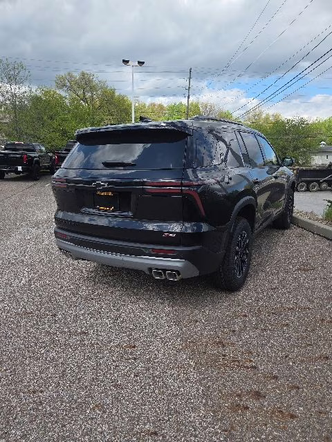 2026 Mosaic Black Metallic Chevrolet Traverse Z71 AWD SUV