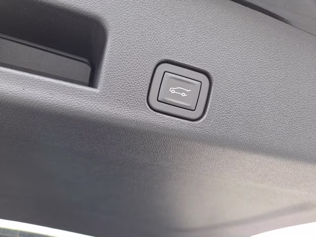 2026 Mosaic Black Metallic Chevrolet Traverse Z71 AWD SUV