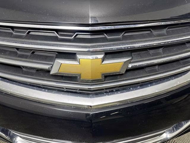 2017 Mosaic Black Metallic Chevrolet Traverse Premier FWD SUV