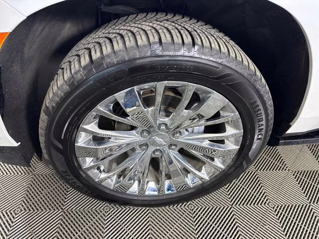 2023 Iridescent Pearl Tricoat Chevrolet Tahoe High Country 4X4 SUV
