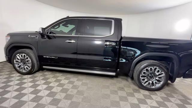 2024 Onyx Black GMC Sierra 1500 Denali Ultimate 4X4 Truck