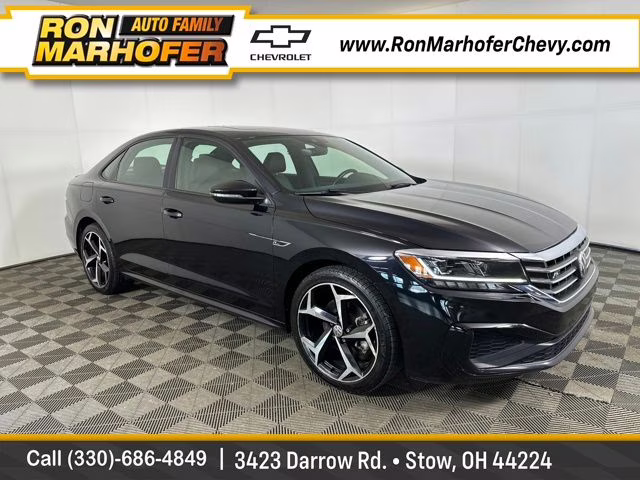 2021 Deep Black Volkswagen Passat 2.0T R-Line FWD Sedan