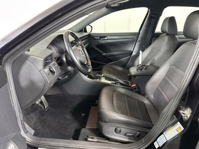 2021 Deep Black Volkswagen Passat 2.0T R-Line FWD Sedan