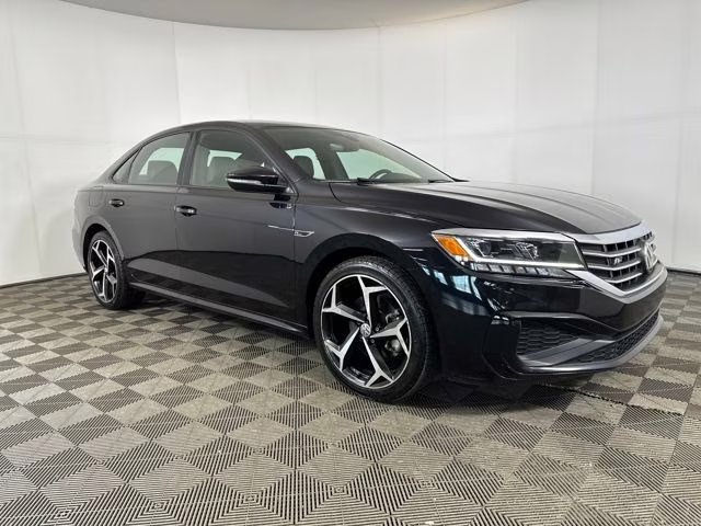 2021 Deep Black Volkswagen Passat 2.0T R-Line FWD Sedan