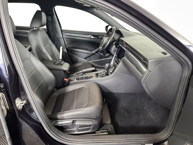 2021 Deep Black Volkswagen Passat 2.0T R-Line FWD Sedan