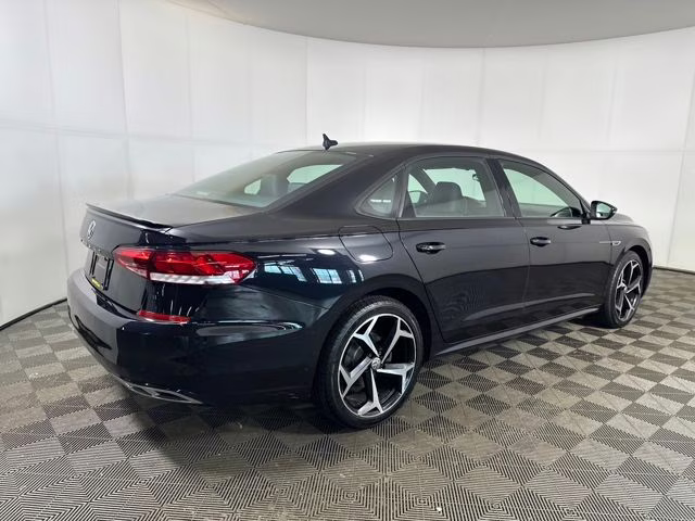 2021 Deep Black Volkswagen Passat 2.0T R-Line FWD Sedan
