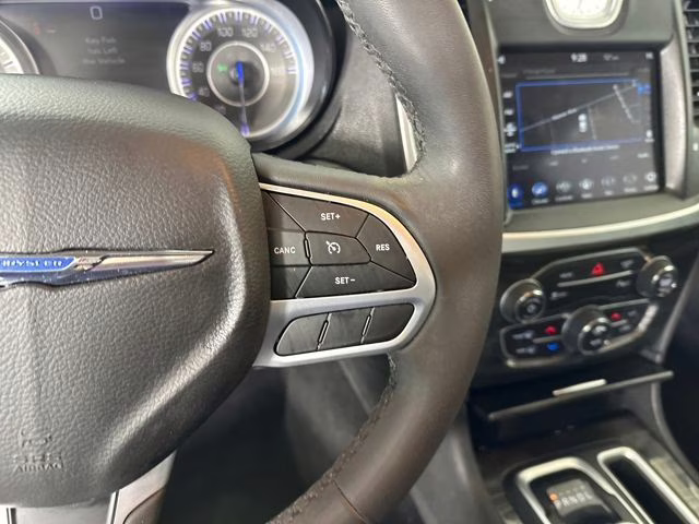 2022 Silver Mist Clearcoat Chrysler 300 Touring AWD Sedan