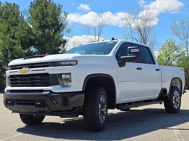 2026 Summit White Chevrolet Silverado 2500HD Custom 4X4 Truck