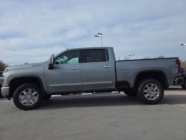 2026 Sterling Gray Metallic Chevrolet Silverado 2500HD High Country 4X4 Truck