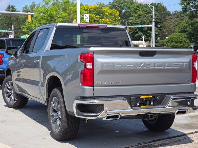 2025 Sterling Gray Metallic Chevrolet Silverado 1500 LT 4X4 Truck