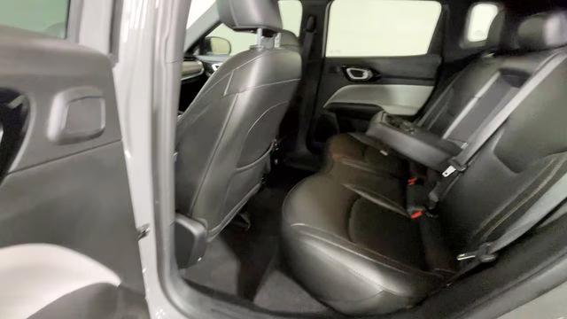 2024 Sting-Gray Clearcoat Jeep Compass Limited 4X4 SUV