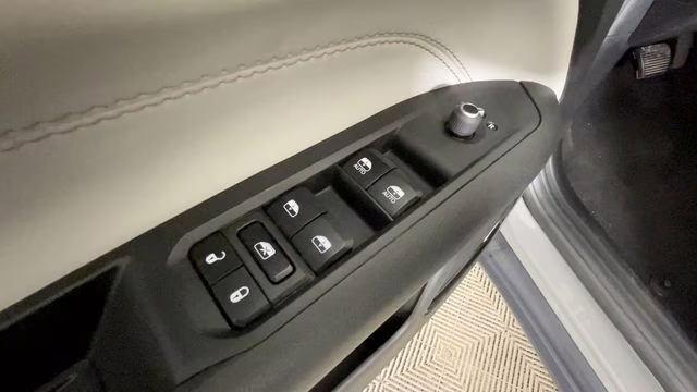 2024 Sting-Gray Clearcoat Jeep Compass Limited 4X4 SUV