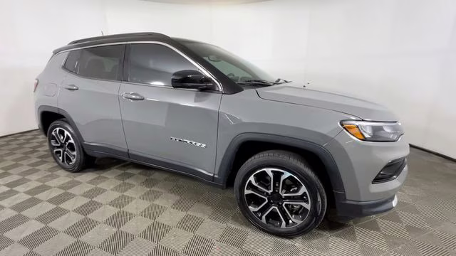 2024 Sting-Gray Clearcoat Jeep Compass Limited 4X4 SUV