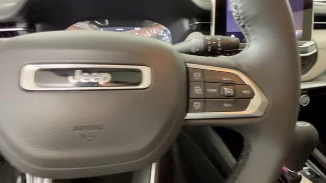 2024 Sting-Gray Clearcoat Jeep Compass Limited 4X4 SUV