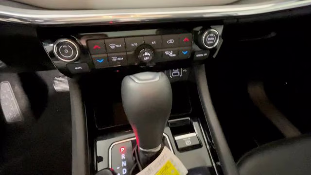 2024 Sting-Gray Clearcoat Jeep Compass Limited 4X4 SUV