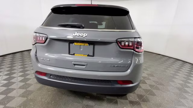 2024 Sting-Gray Clearcoat Jeep Compass Limited 4X4 SUV