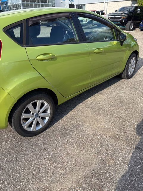 2012 Lime Squeeze Metallic Ford Fiesta SE FWD Hatchback