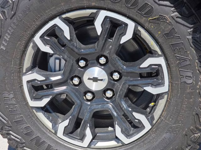 2026 White Sands Chevrolet Silverado 1500 ZR2 4X4 Truck