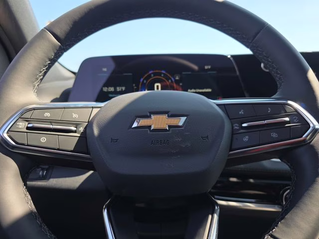 2026 Mosaic Black Metallic Chevrolet Equinox LT FWD SUV