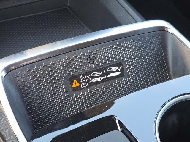 2026 Mosaic Black Metallic Chevrolet Equinox LT FWD SUV
