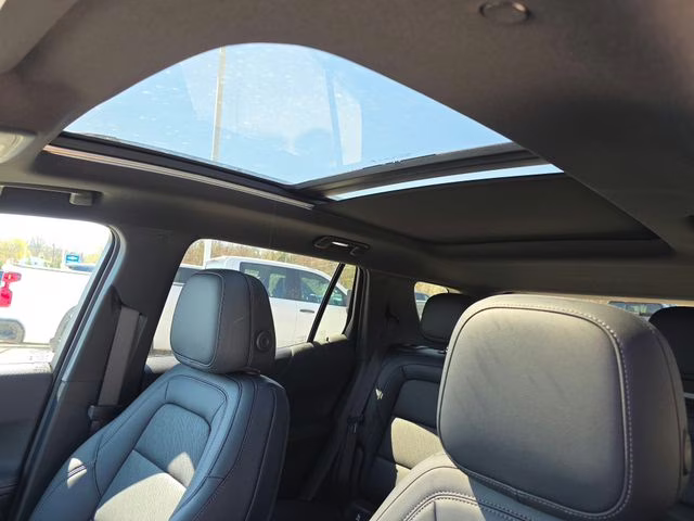 2026 Mosaic Black Metallic Chevrolet Equinox LT FWD SUV
