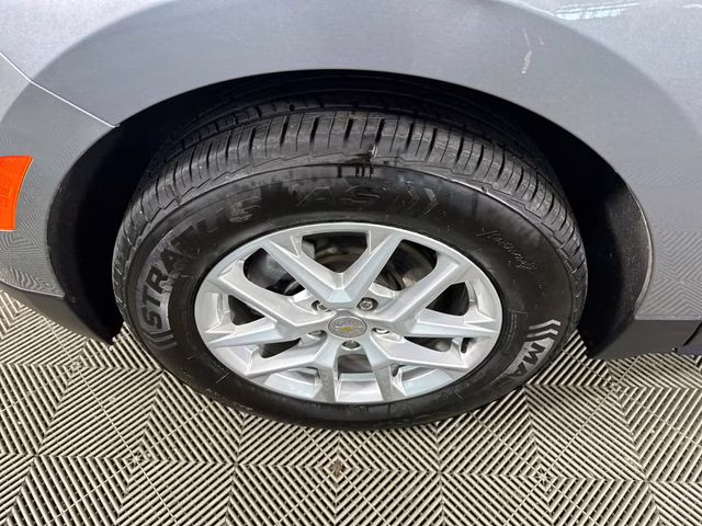 2024 Sterling Gray Metallic Chevrolet Equinox LT FWD SUV