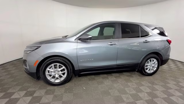 2024 Sterling Gray Metallic Chevrolet Equinox LT FWD SUV