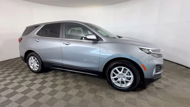 2024 Sterling Gray Metallic Chevrolet Equinox LT FWD SUV