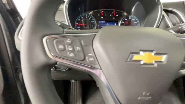 2024 Sterling Gray Metallic Chevrolet Equinox LT FWD SUV