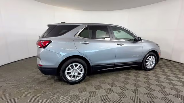 2024 Sterling Gray Metallic Chevrolet Equinox LT FWD SUV