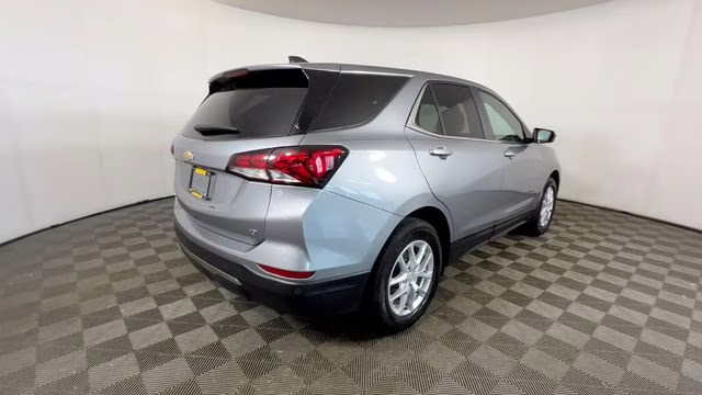 2024 Sterling Gray Metallic Chevrolet Equinox LT FWD SUV