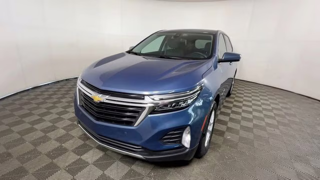 2024 Lakeshore Blue Metallic Chevrolet Equinox LT FWD SUV