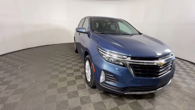 2024 Lakeshore Blue Metallic Chevrolet Equinox LT FWD SUV