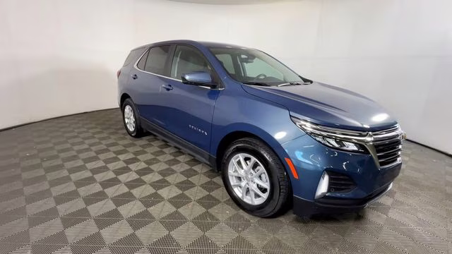 2024 Lakeshore Blue Metallic Chevrolet Equinox LT FWD SUV
