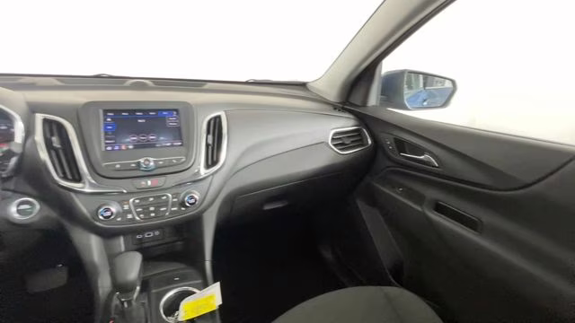 2024 Lakeshore Blue Metallic Chevrolet Equinox LT FWD SUV