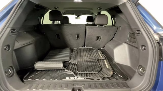 2024 Lakeshore Blue Metallic Chevrolet Equinox LT FWD SUV
