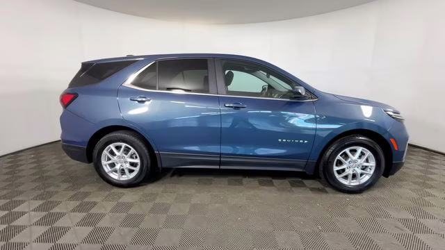 2024 Lakeshore Blue Metallic Chevrolet Equinox LT FWD SUV