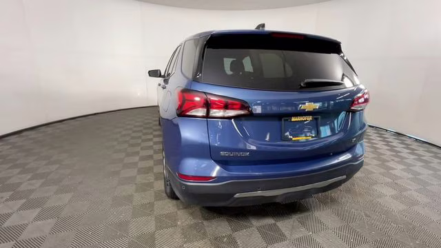 2024 Lakeshore Blue Metallic Chevrolet Equinox LT FWD SUV