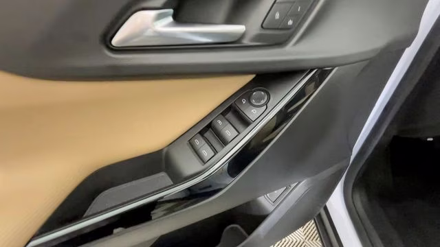 2026 Polar White Tricoat Chevrolet Equinox ACTIV FWD SUV