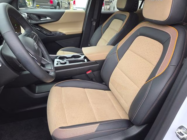 2026 Polar White Tricoat Chevrolet Equinox ACTIV FWD SUV