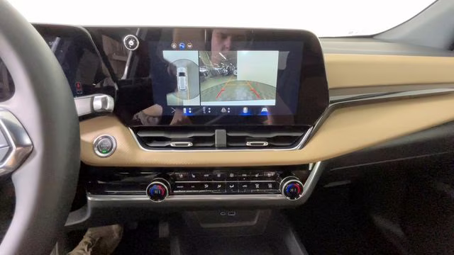 2026 Polar White Tricoat Chevrolet Equinox ACTIV FWD SUV
