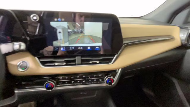 2026 Polar White Tricoat Chevrolet Equinox ACTIV FWD SUV