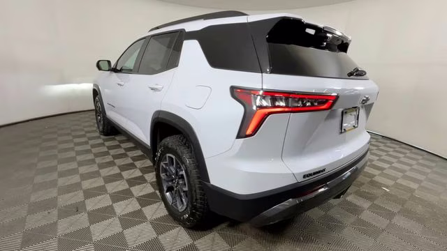 2026 Polar White Tricoat Chevrolet Equinox ACTIV FWD SUV