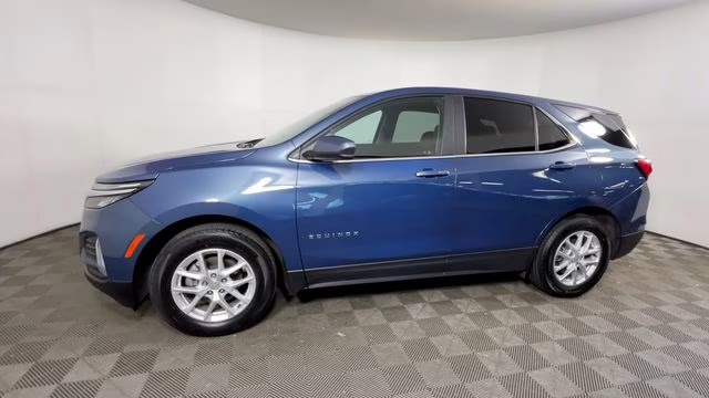 2024 Lakeshore Blue Metallic Chevrolet Equinox LT FWD SUV