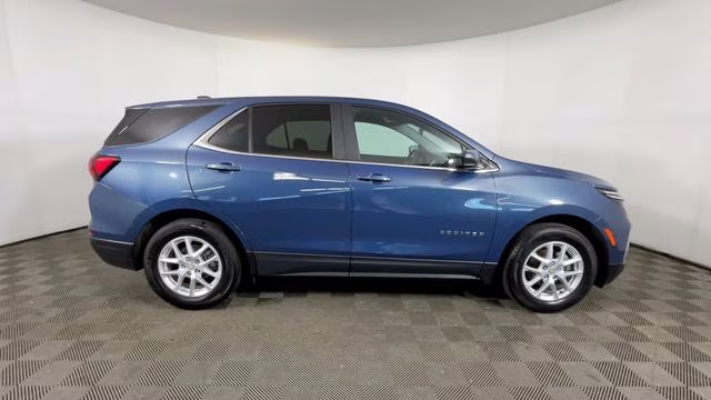 2024 Lakeshore Blue Metallic Chevrolet Equinox LT FWD SUV