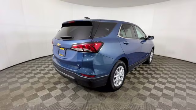2024 Lakeshore Blue Metallic Chevrolet Equinox LT FWD SUV