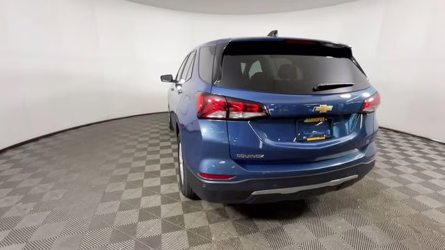 2024 Lakeshore Blue Metallic Chevrolet Equinox LT FWD SUV