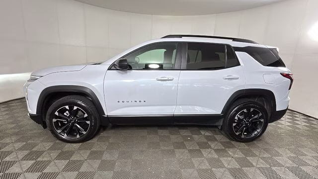 2026 Polar White Tricoat Chevrolet Equinox RS AWD SUV