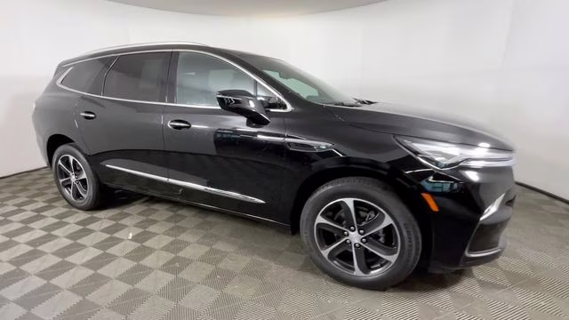 2022 Ebony Twilight Metallic Buick Enclave Essence FWD SUV